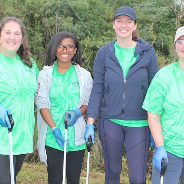 Nancy McEver, Morgan Tickerhoof, Jordyn Hardy (KMBB Intern), Laurie Fickling (KMBB Board Member), and Natalie McEver, MWA Supervisor of Environmental Compliance and event organizer, were among the volunteers at the 17th annual Ocmulgee Alive!