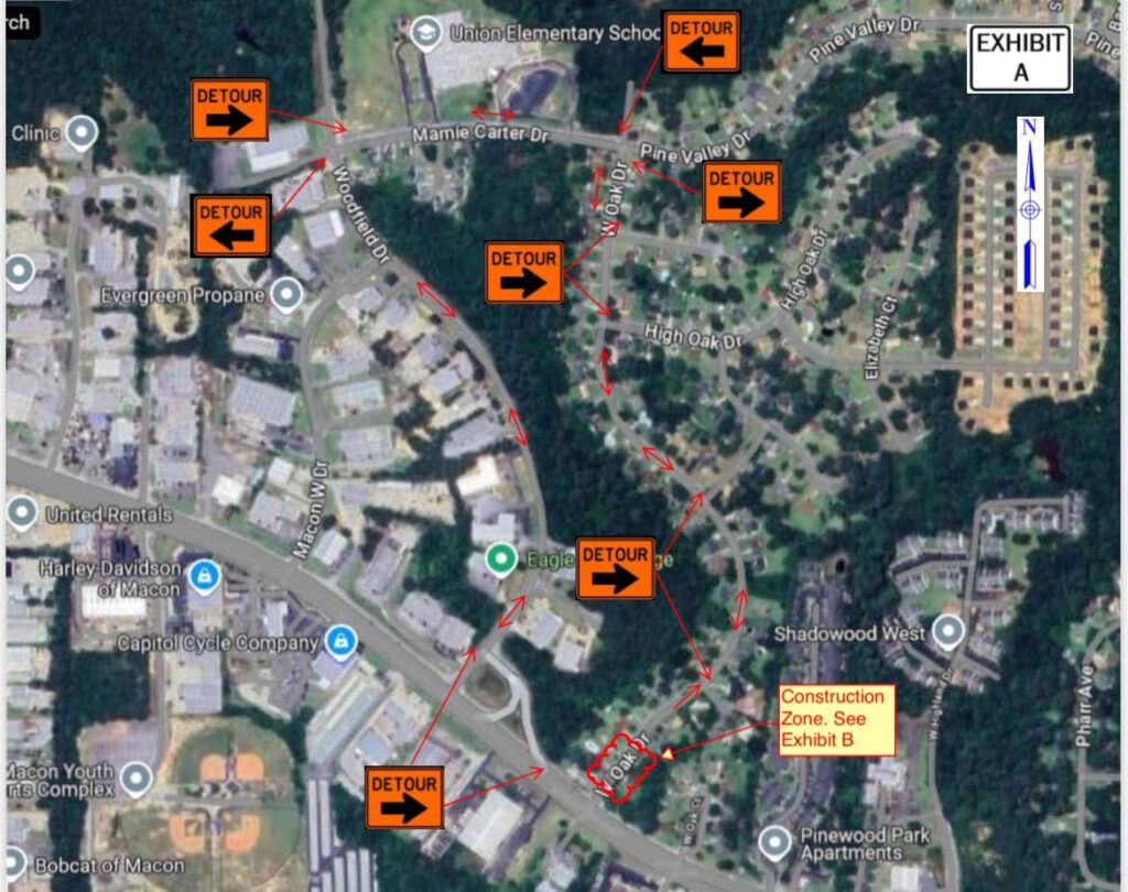 A satellite map showing multiple orange DETOUR signs and arrows rerouting traffic near Pinewood Park Apartments and Union Elementary School in Macon, Georgia.